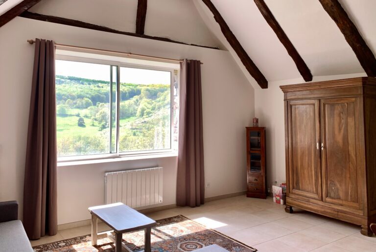 Gîtes Altobraco - La Grange : salon et panorama par la baie